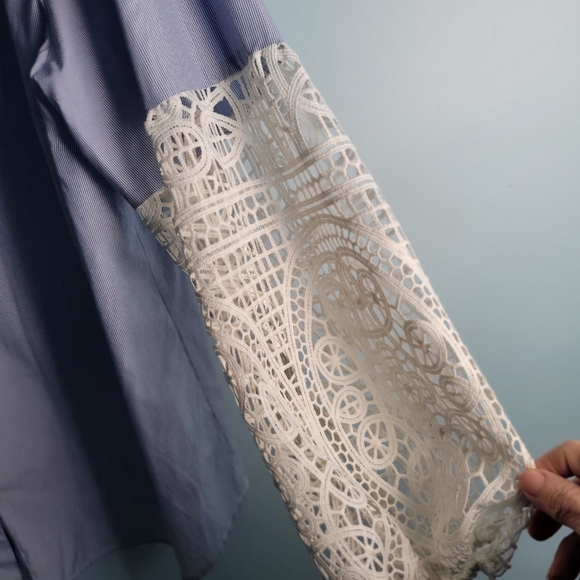 Chico's Blue Stripe Lace Balloon Sleeves Pearl Button Shirt Womens Size 4 (XXL) - Picture 3 of 7